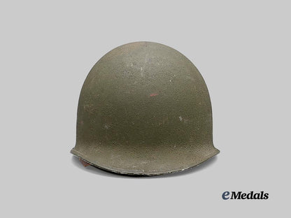 united_states._an_m1_steel_combat_helmet_with_liner_e_medals__w8567_2