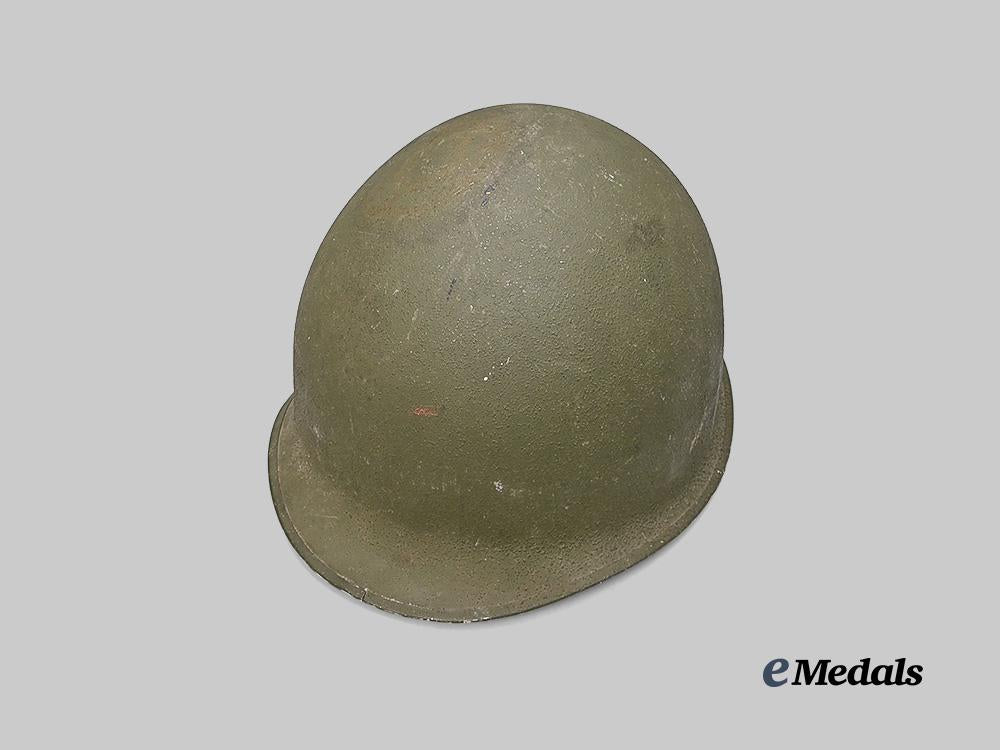united_states._an_m1_steel_combat_helmet_with_liner_e_medals__w8567_4