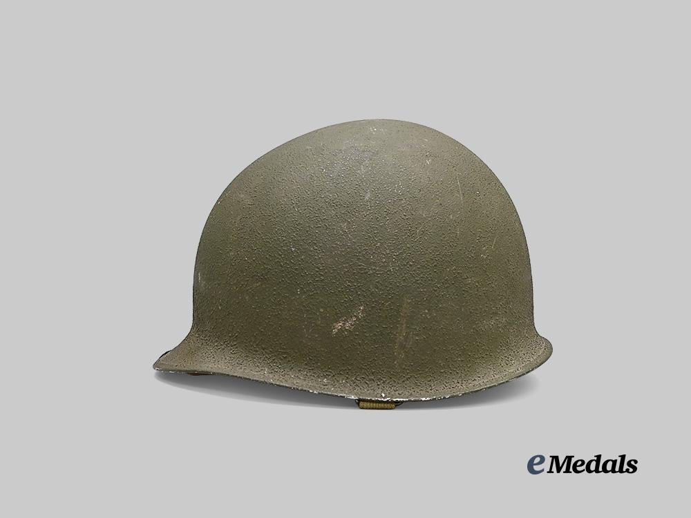 united_states._an_m1_steel_combat_helmet_with_liner_e_medals__w8567_6