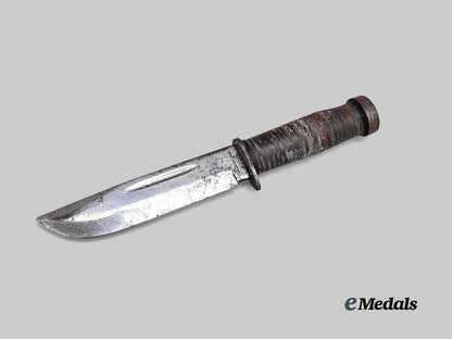 united_states._a_cattaraugus225_q_commando_fighting_knife_e_medals__w8578_4