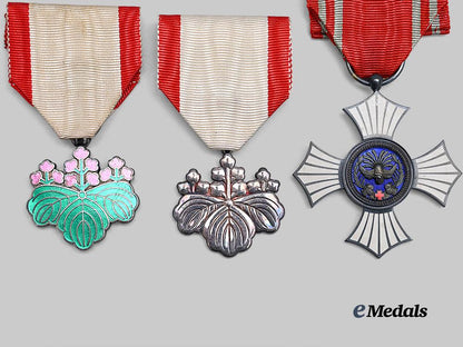 japan,_empire._a_lot_of_three_orders&_decorations_e_medals__w8581_6