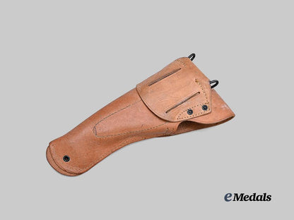 united_states._an_m1916.45_boyt1944_dated_leather_holster,_by_milwaukee_saddlery_c_o_e_medals__w8582_3