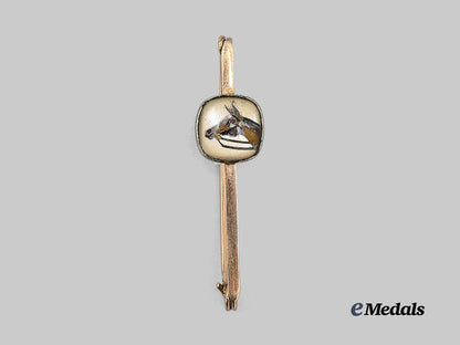 united_states._a_horse_brooch_in_gold,_with_swastika_hallmark,_c.1930_e_medals__w8585_2