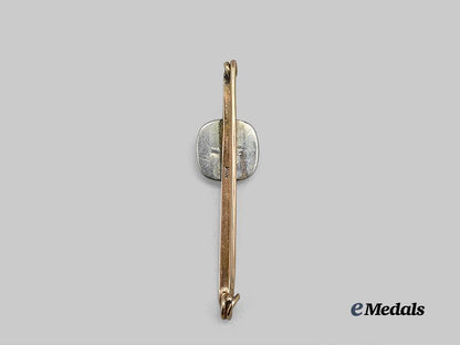 united_states._a_horse_brooch_in_gold,_with_swastika_hallmark,_c.1930_e_medals__w8585_5