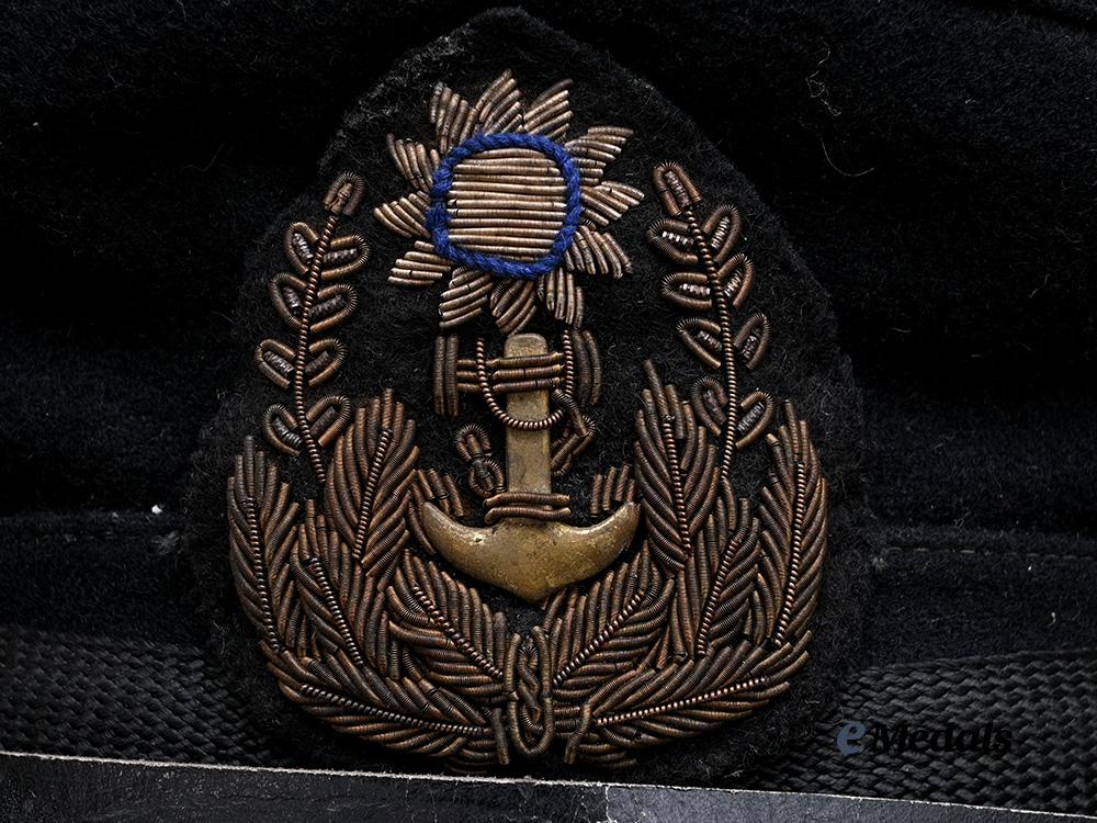 china,_republic._a_navy_n_c_o_visor_cap_by_an_american_maker_c.1942–1945_e_medals__w8588_9