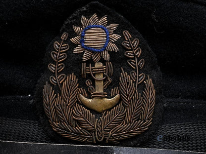 china,_republic._a_navy_n_c_o_visor_cap_by_an_american_maker_c.1942–1945_e_medals__w8588_9