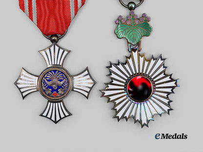 japan,_empire._a_pair_of_orders&_decorations_e_medals__w8595_6
