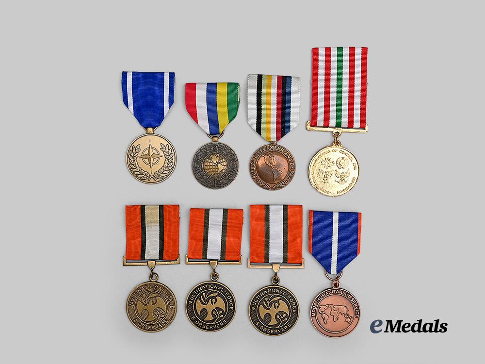 international._a_lot_of_eight_medals&_awards_e_medals__w8601_2