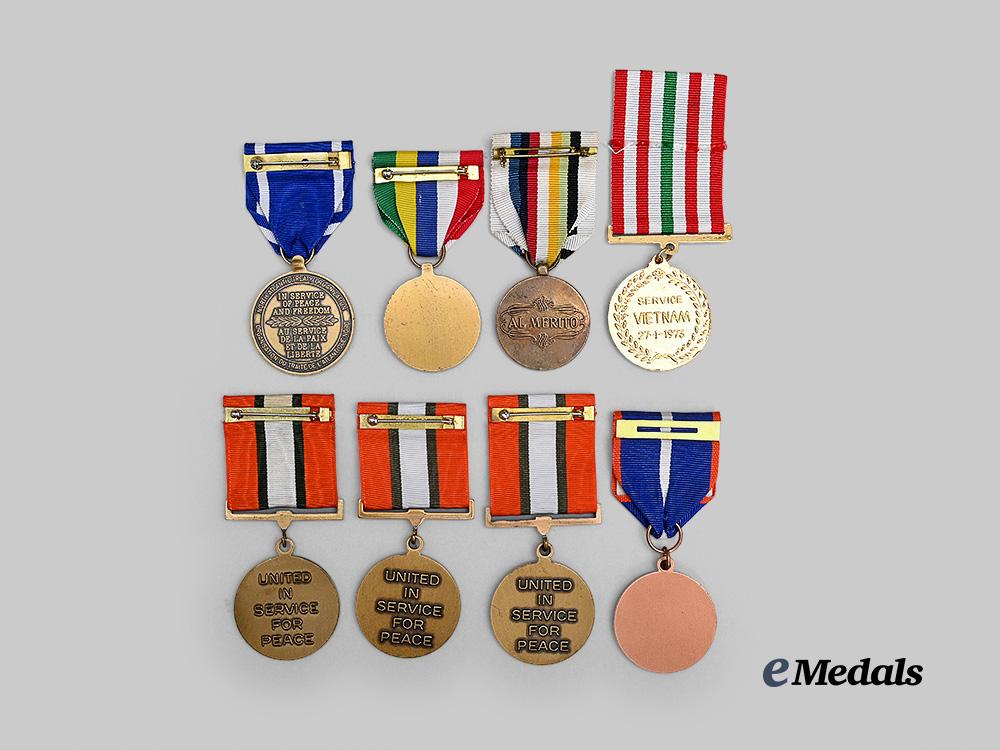 international._a_lot_of_eight_medals&_awards_e_medals__w8601_5
