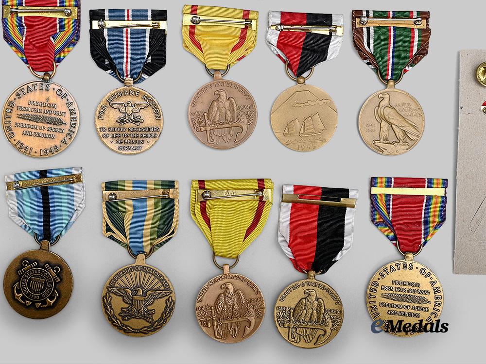 united_states._a_lot_of_thirteen_military_awards_e_medals__w8602_9