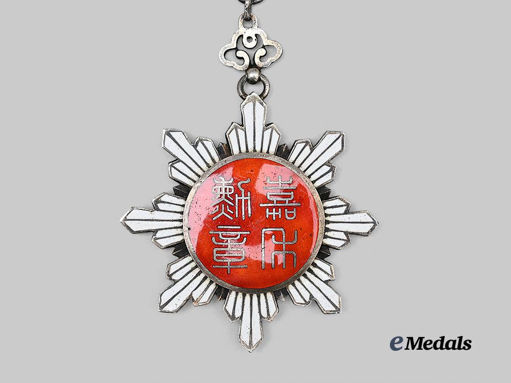 china,_republic._an_order_of_the_golden_grain,_third_class,_c.1920_e_medals__w8611_5