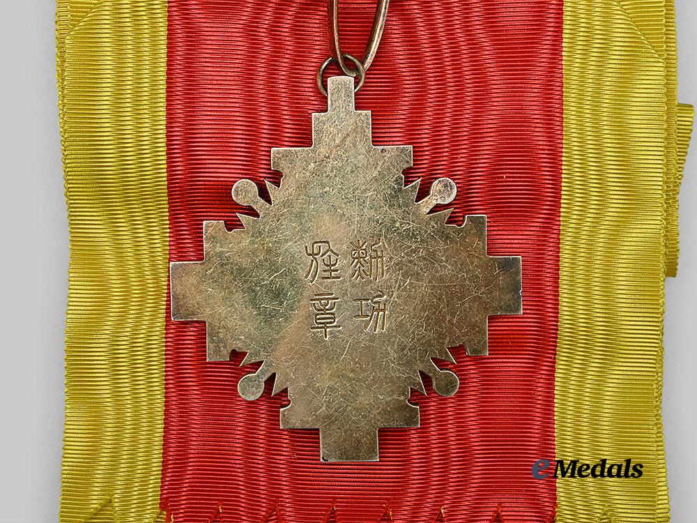 japan,_manchukuo._an_order_of_the_pillars_of_state,_i_class_grand_cordon,_c.1940_e_medals__w8612_5