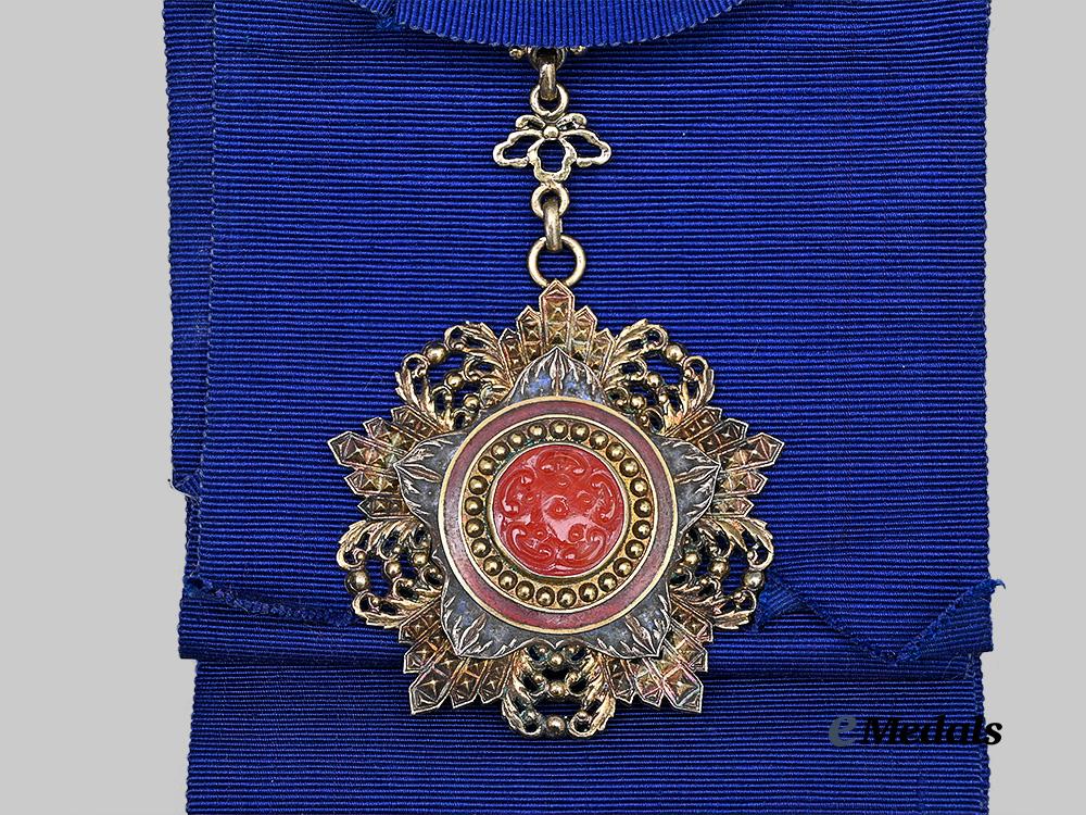 china,_republic-_kuomintang_era._an_order_of_the_brilliant_jade,_first_class_badge,_c.1933_e_medals__w8615_7