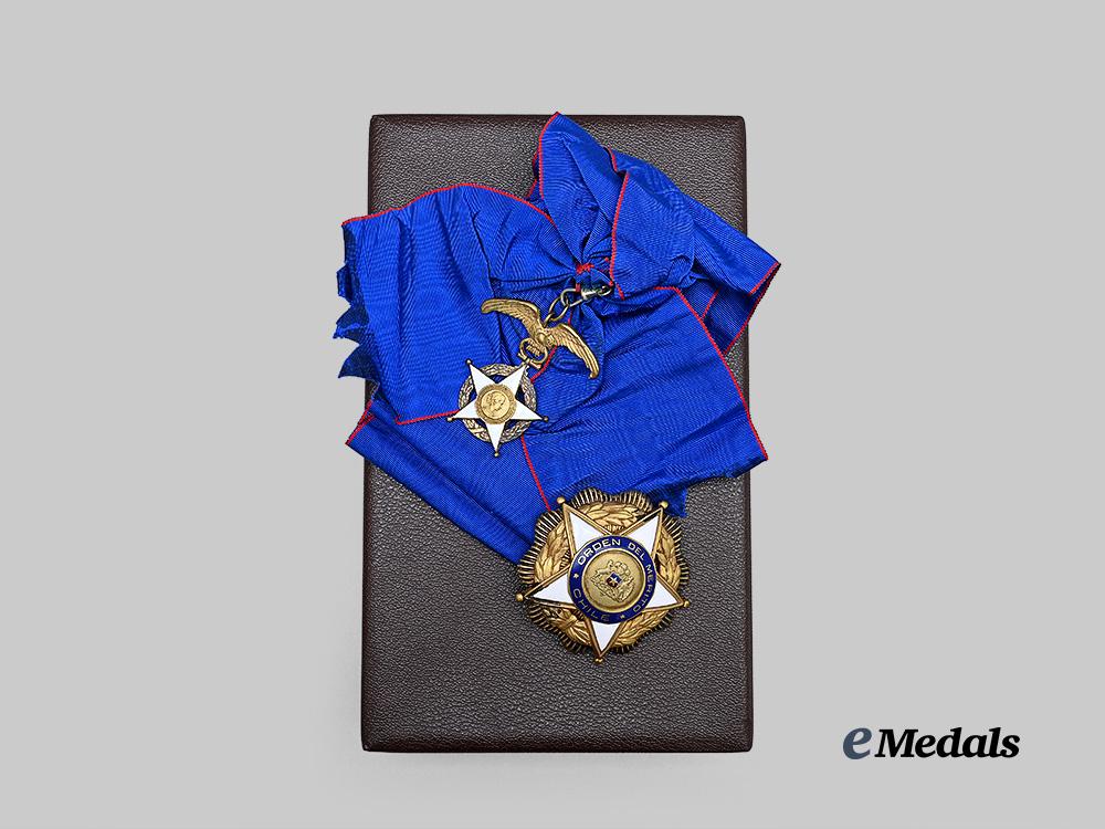 chile,_republic._an_order_of_merit,_grand_cross,_e_medals__w8616_4