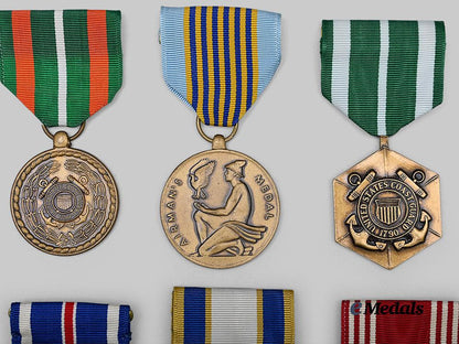 united_states._a_lot_of_seven_military_awards_e_medals__w8620_4