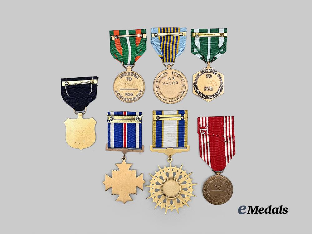 united_states._a_lot_of_seven_military_awards_e_medals__w8620_6