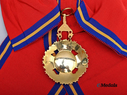 cambodia,_kingdom(post1993)._a_royal_order_of_sahametrei,_i_class_grand_cross_set,_modern_issue_e_medals__w8622_6