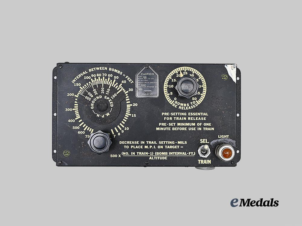 united_states._a_type_b_air_force_b-17_b-24_b-29_intervalometer_e_medals__w8653_2