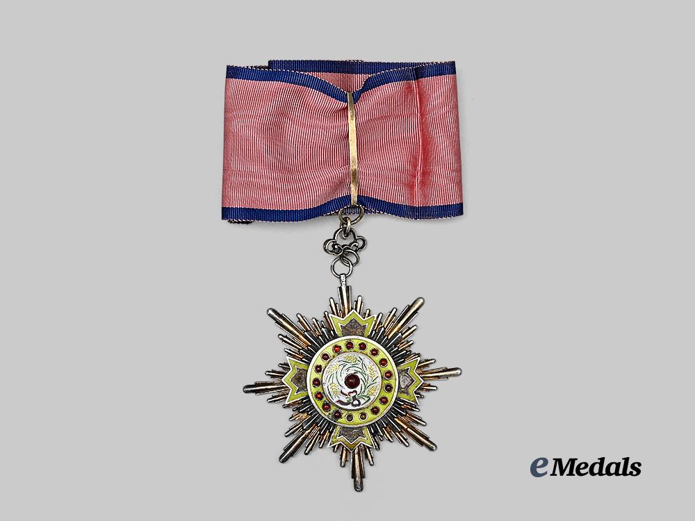 china,_republic._an_order_of_the_precious_brilliant_golden_grain,_third_class_commander,_exhibition_example_c.1965_e_medals__w8660_2