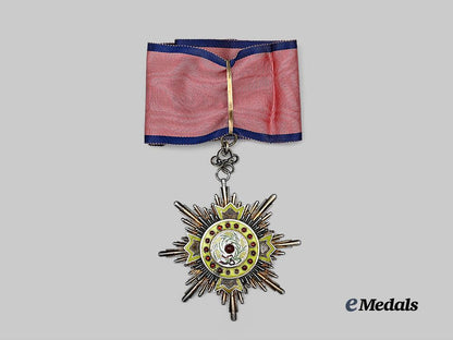 china,_republic._an_order_of_the_precious_brilliant_golden_grain,_third_class_commander,_exhibition_example_c.1965_e_medals__w8660_2