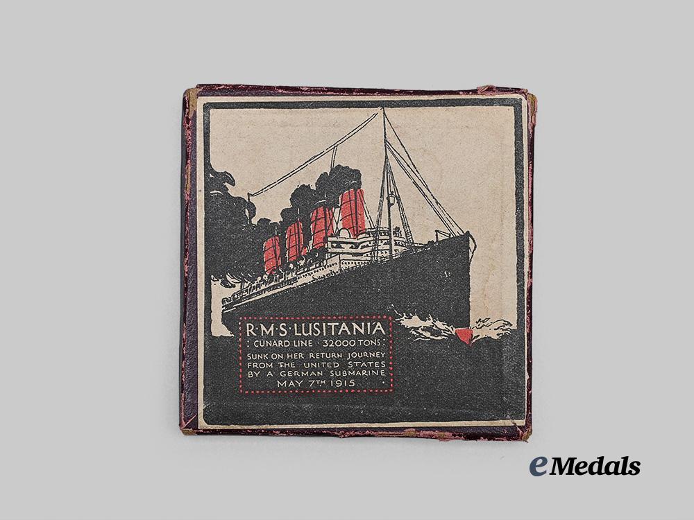 united_kingdom._a_sinking_of_the_lusitania_medallion_in_carton_e_medals__w8683_3