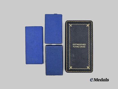 united_states._a_lot_of_decorations,_medals,&_awards_e_medals__w8687_2
