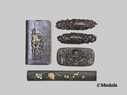 japan,_empire._a_lot_of_menuki&_accoutrements_e_medals__w8689_2
