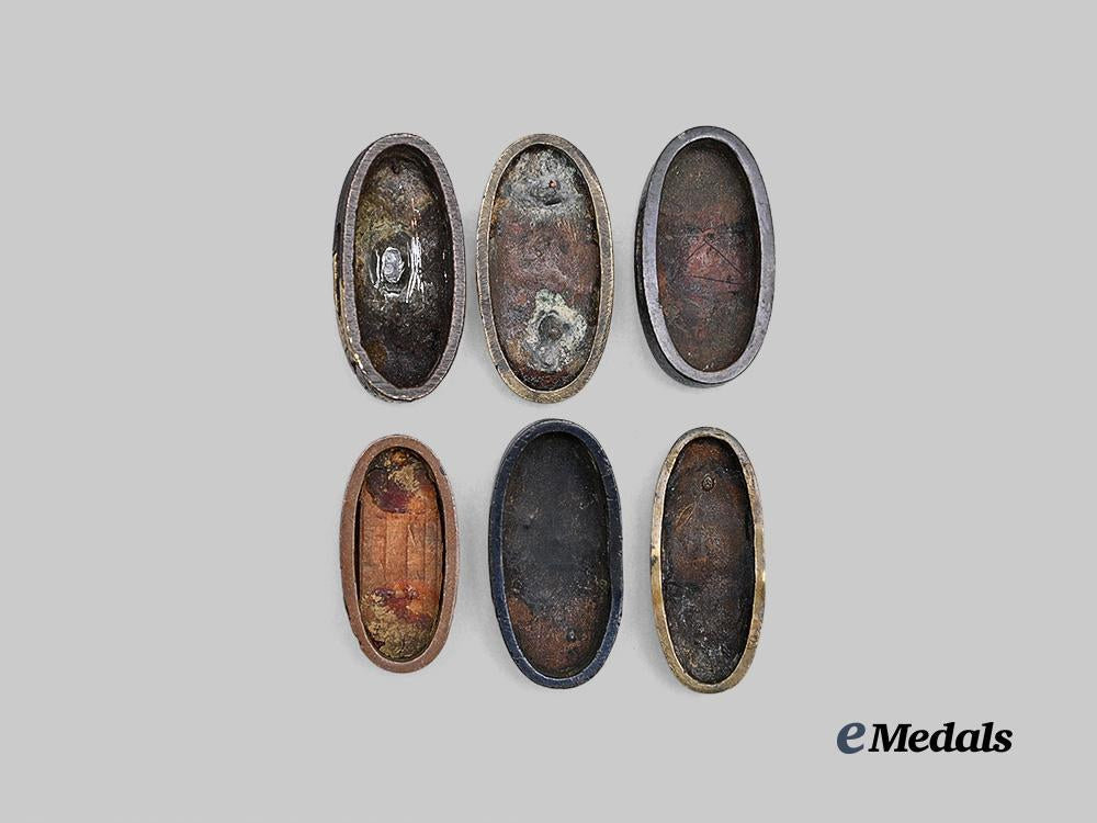 japan,_empire._a_lot_of_six_kashira_e_medals__w8691_3