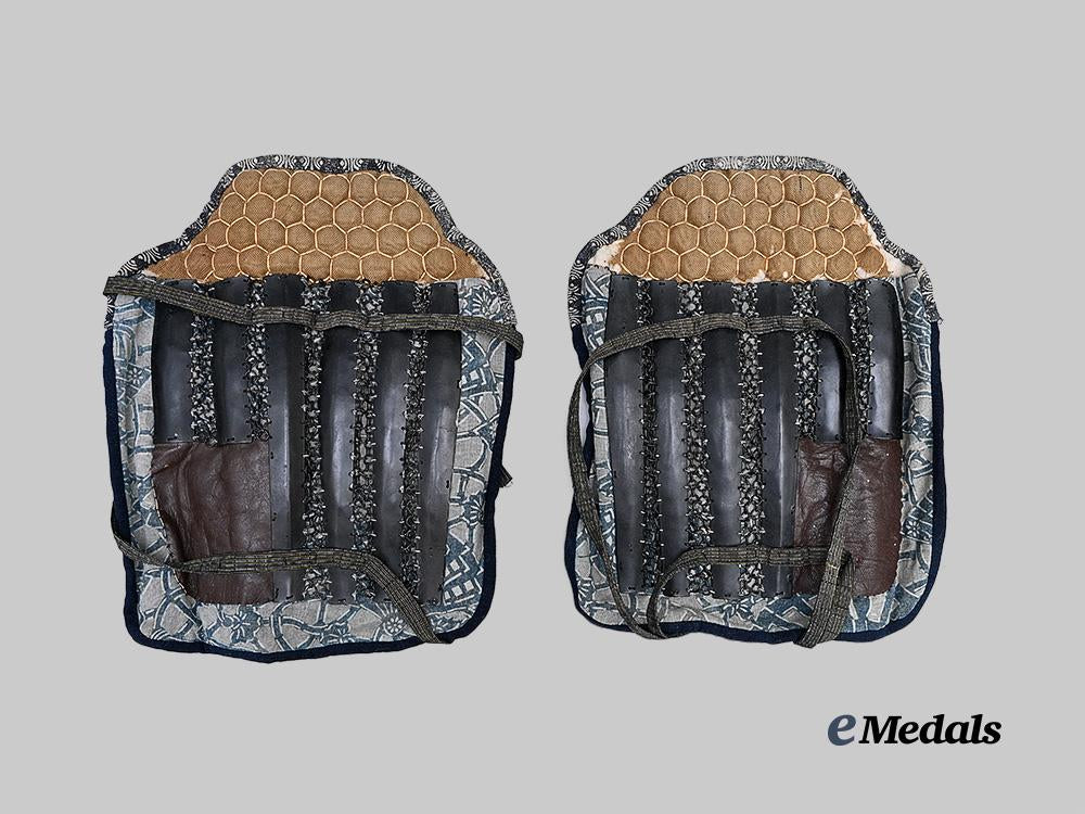 japan,_empire._four_pieces_of_armour_e_medals__w8696_3