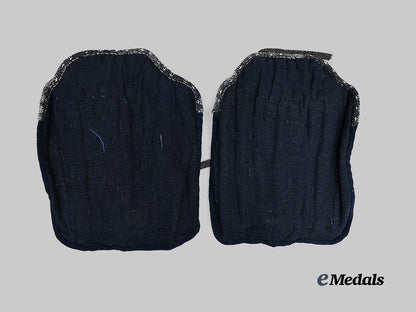 japan,_empire._four_pieces_of_armour_e_medals__w8696_4