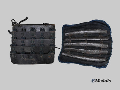 japan,_empire._four_pieces_of_armour_e_medals__w8696_5