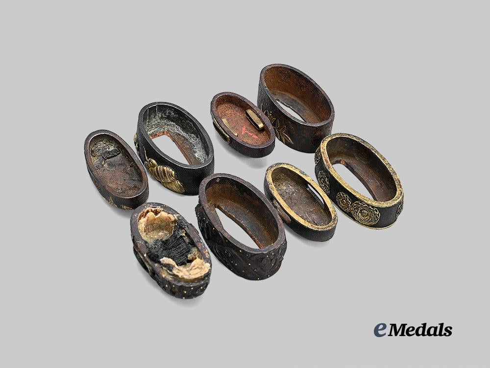 japan,_empire._four_sets_of_fuchi&_kashira_e_medals__w8703_6