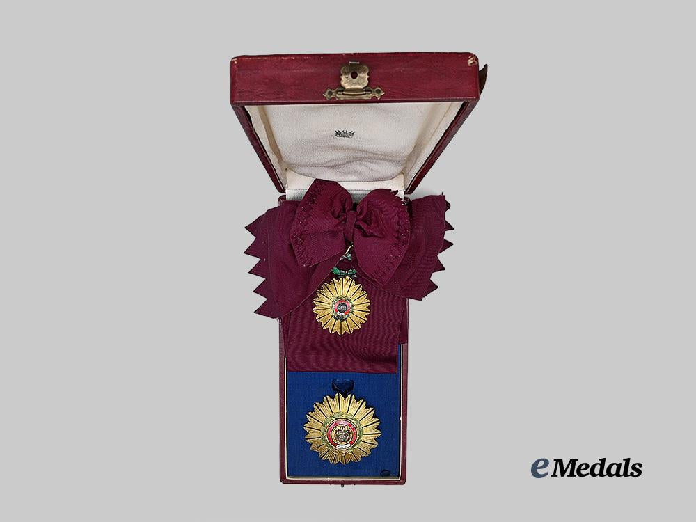 peru._an_order_of_the_sun,_grand_cross,_c.1940_e_medals__w8714_3