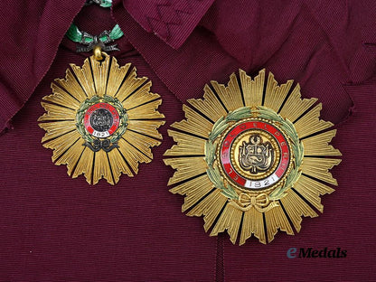 peru._an_order_of_the_sun,_grand_cross,_c.1940_e_medals__w8714_6