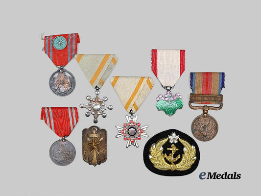 japan,_empire._a_lot_of_orders,_decorations_and_insignia_e_medals__w8718_2