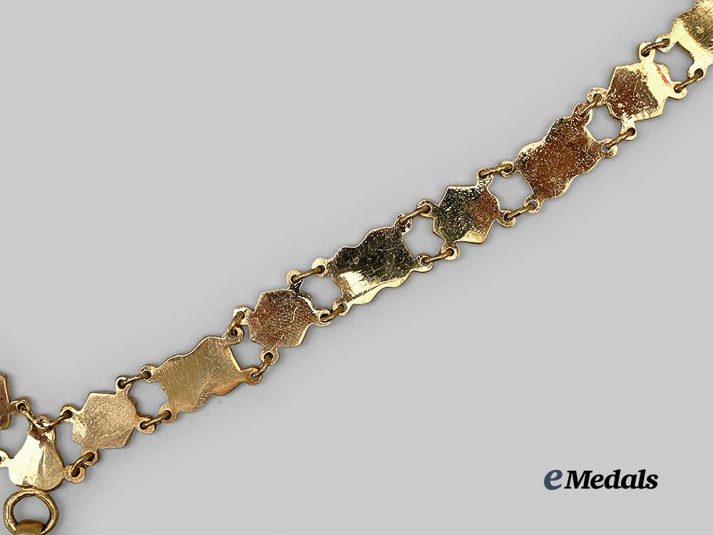 cambodia,_kingdom._a_medal_of_national_merit,_collar_chain_with_star,_modern_issue_e_medals__w8732_9