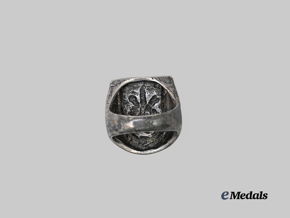 united_states._a_vietnam_special_forces_ring_e_medals__w8735_7