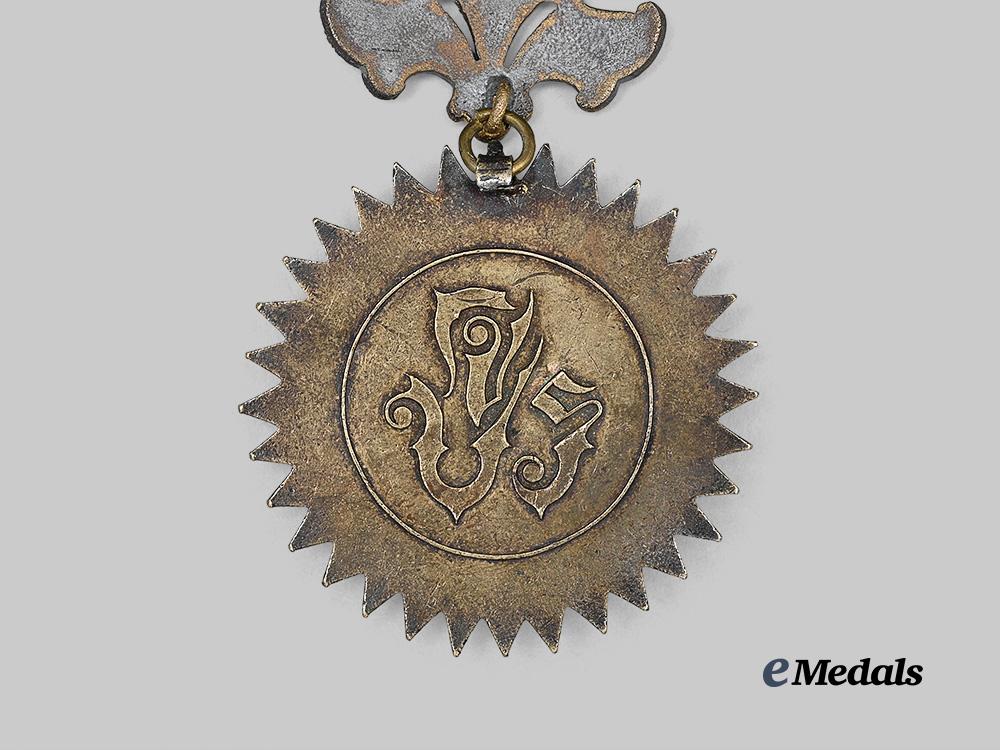 thailand,_kingdom._a_most_noble_order_of_the_crown_of_thailand,_i_i_i._class_commander,_c.1935_e_medals__w8744_5