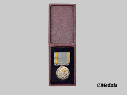 japan,_empire._a_sea_disaster_rescue_society_merit_medal,_i_i_class_with_case_e_medals__w8745_4