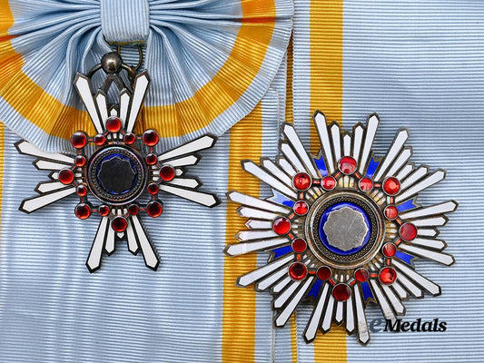 japan,_imperial._an_order_of_the_sacred_treasure,_grand_cross_to_romanian_diplomat_george_stoicescue,_stationed_in_japan,1930s_e_medals__w8760_2