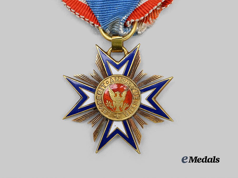 united_states._a_military_order_of_the_loyal_legion_of_the_united_states_badge_in_gold_e_medals__w8776_5