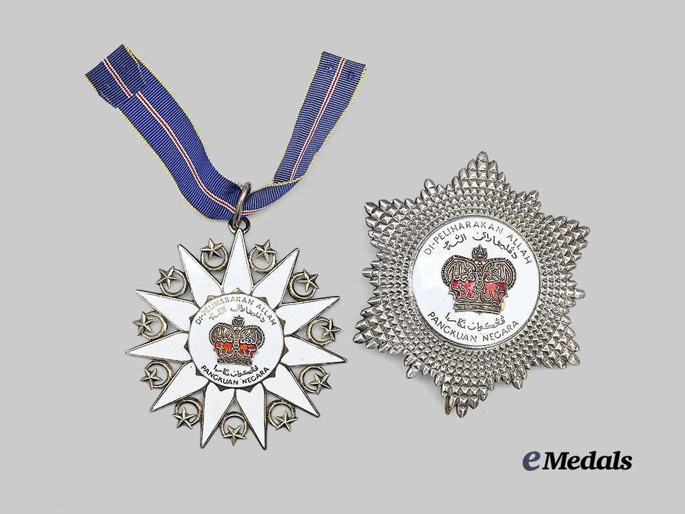 malaysia,_federation._an_order_of_the_defender_of_the_realm,_commander's_set,_c.1960_e_medals__w8777_2