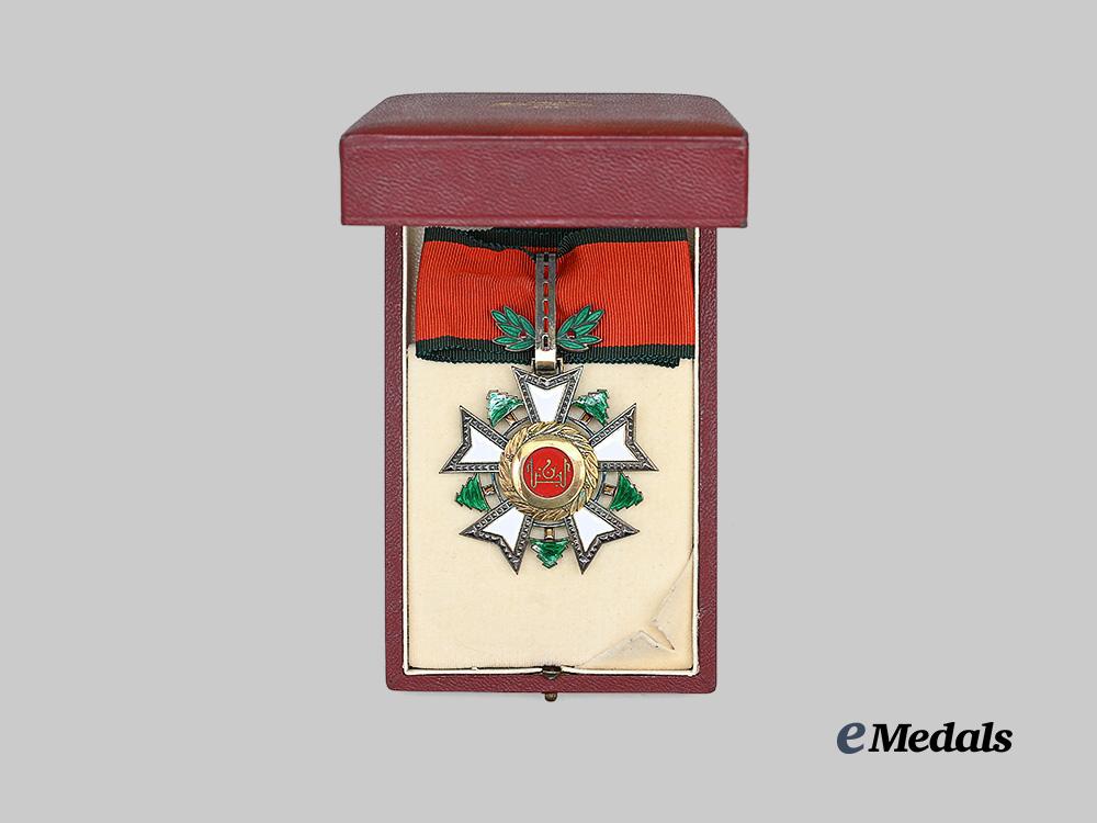 lebanon,_republic._a_national_order_of_the_cedar,_third_class_commander,_by_huguenin_e_medals__w8779_4