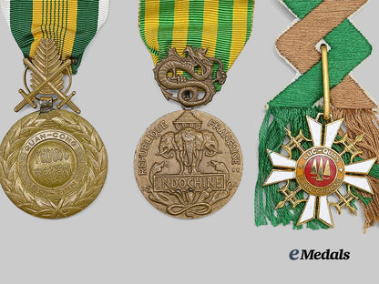 vietnam,_republic._a_lot_of_awards&_medals_e_medals__w8780_3