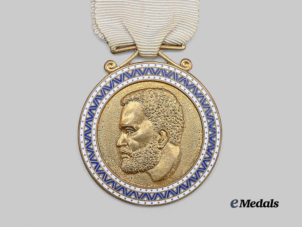 cape_verde,_republic._a_jaime_mota_medal_of_military_merit,_fist_class_e_medals__w8797_3