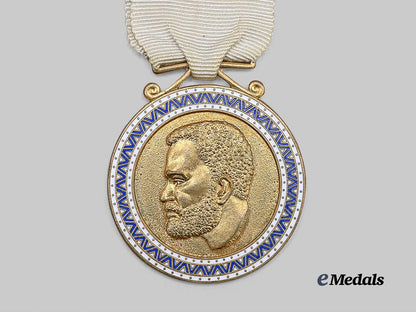 cape_verde,_republic._a_jaime_mota_medal_of_military_merit,_fist_class_e_medals__w8797_3