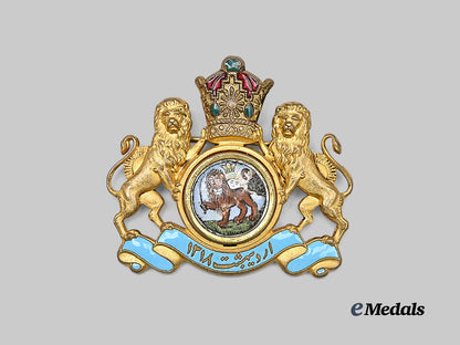 persia,_pahlavi_dynasty._a_commemorative_marriage_brooch_of_mohammed_reza_pahlavi_and_fawzia_fuad_of_egypt,_replaced_medallion_e_medals__w8823_2