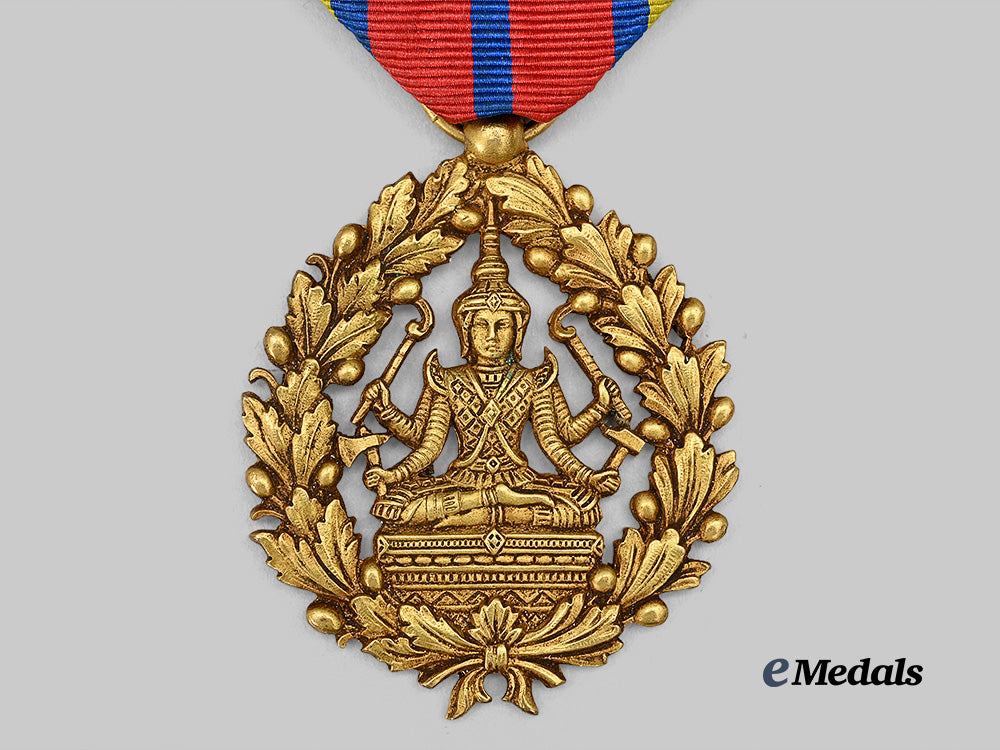 cambodia,_kingdom._a_medal_of_labour,_first_class,_c.1950_e_medals__w8845_3