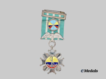 columbia,_republic._an_order_of_naval_merit,_knight's_badge_e_medals__w8847_2