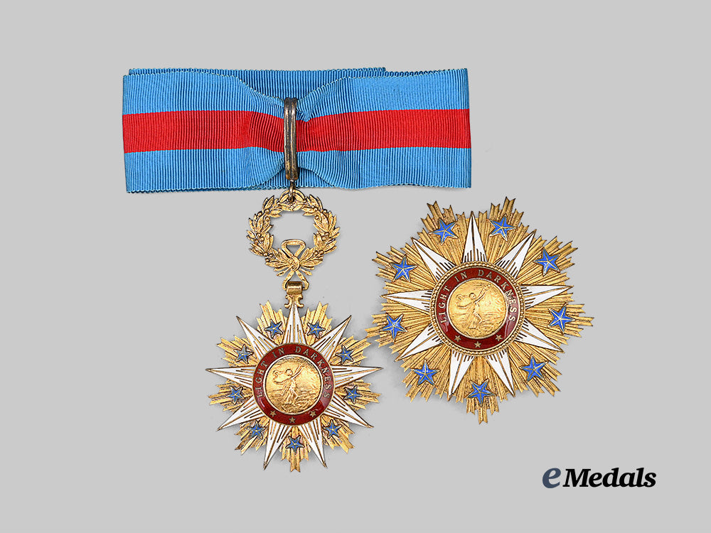 liberia,_republic._an_order_of_the_star_of_africa,_second_class_grand_officer_set,_by_chobillon_e_medals__w8848_5